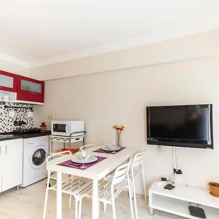 Aytur Suites 44 *